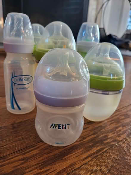 Photo of free Baby bottles (New haven ct) #2