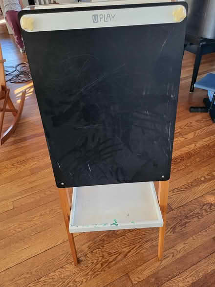 Photo of free Kid easel (New haven ct) #2