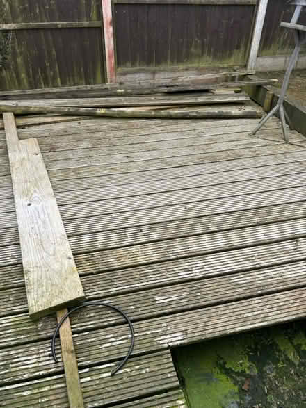 Photo of free decking (SY11) #1