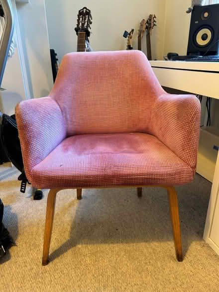 Photo of free Pink chair (Wandsworth) #1