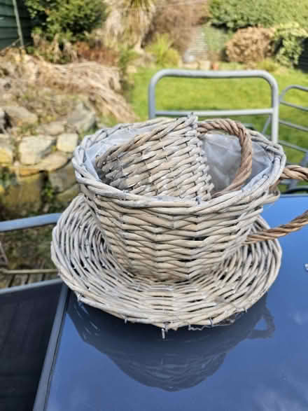 Photo of free Wicker planters (S7 Millhouses) #2