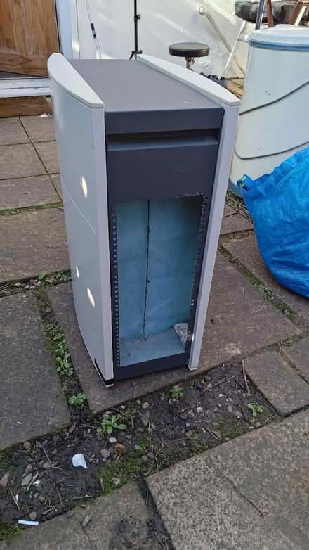Photo of free Air purifier Blueair 402 (BN3 hove) #4