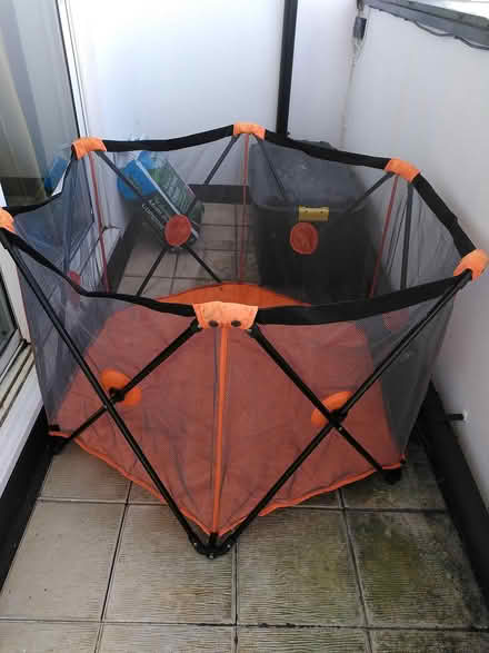 Photo of free Foldable (pet) play pen (TR7) #2