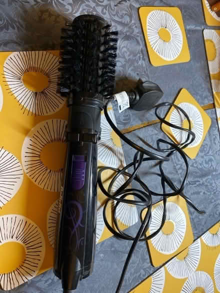 Photo of free Baby kiss ‘Big Hair’ electric brush (Bedminster Down BS13) #1