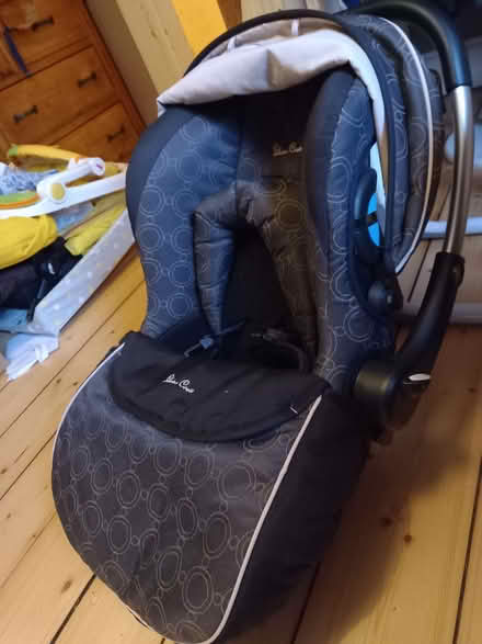 Photo of free Silver Cross baby car seat 0-13 kg (Haymarket EH11) #1