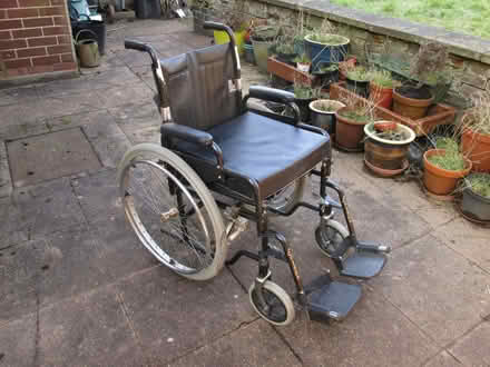 Photo of free wheelchair (Royal Leamington Spa CV32) #1