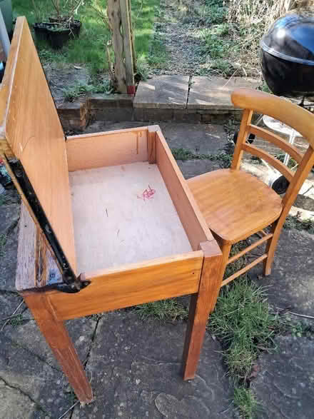 Photo of free Kids desk and chair (Kennington OX1) #2