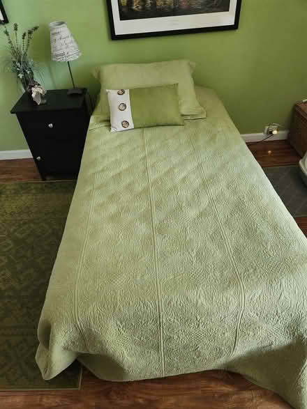 Photo of free Twin Bed (Browns Valley area of Napa) #1