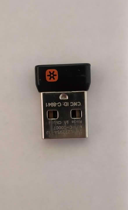 Photo of Logitech Unifying USB Receiver (Almaden Valley) #1