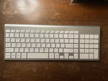 Photo of free Wireless Keyboard (26 and Dequindre) #1