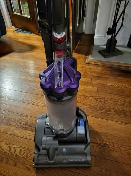 Photo of free Dyson vacuum cleaner (New haven ct) #2