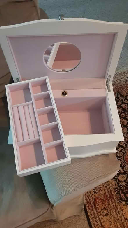 Photo of free Jewelry box (Southdown and Truscott) #3