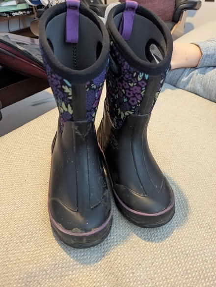 Photo of free Kids pull on snow boots, size EU 35 (Petersfield Ward CB1) #2