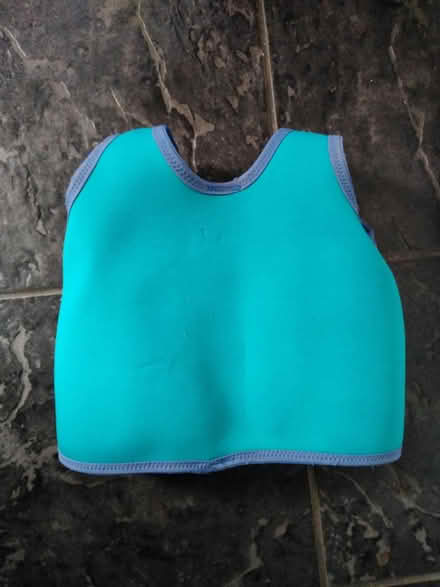 Photo of free Swimming vest / aid (Newbridge BA1) #2