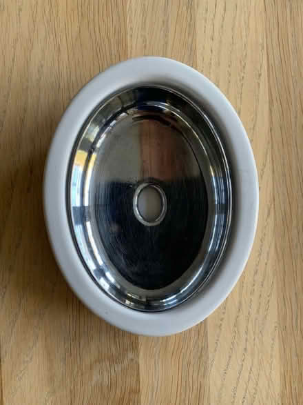 Photo of free Oval soap dish (Ashtead KT21) #1