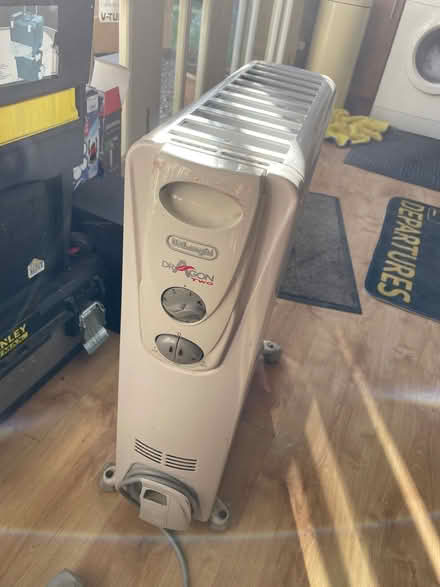 Photo of free Delinghi Electric heater 2.5kw. (Cashes Green GL5) #1