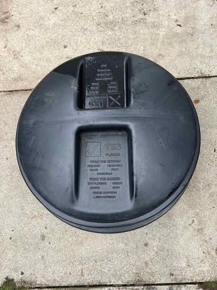 Photo of free Lid for composter (Idle, Bradford) #1
