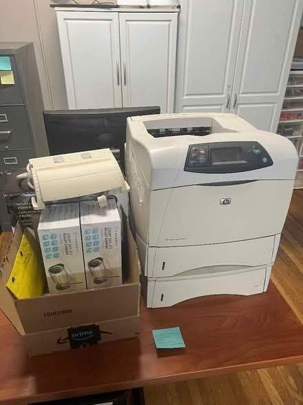 Photo of free Office Stuff (Ralston/Alameda de las Pulgas) #2