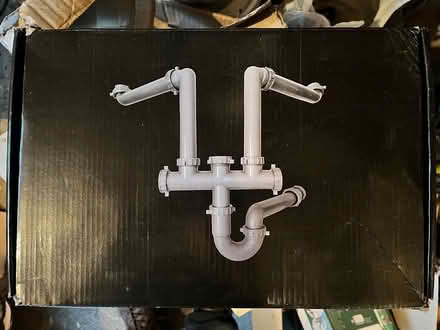 Photo of free Kitchen sink twin plumbing kit (Chislehurst) #2