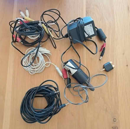 Photo of free Various computer parts & leads (Arundel BN18) #3