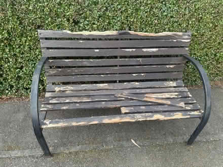 Photo of free Garden bench (DE24 derby) #3