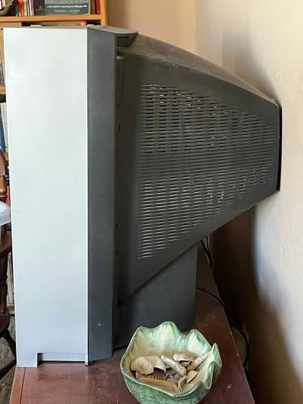 Photo of free Toshiba 27" CRT TV (Wellington Circle) #2