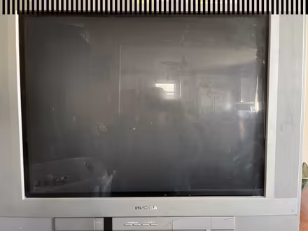 Photo of free Toshiba 27" CRT TV (Wellington Circle) #1