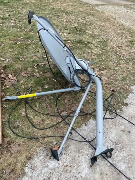 Photo of free Satellite Dish (Winchell) #2