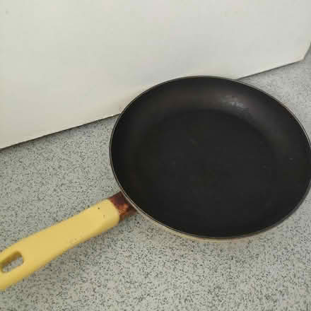 Photo of free Tefal frying pan (Dagenham RM10) #1