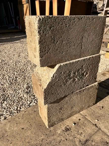 Photo of free Concrete building blocks (Upper Wolvercote OX2) #1