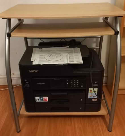 Photo of free Computer desk and Printer. (Queenstown FY1) #1