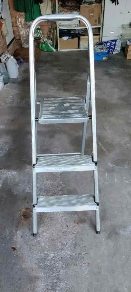 Photo of free Small step-ladders (Kenilworth CV8) #1