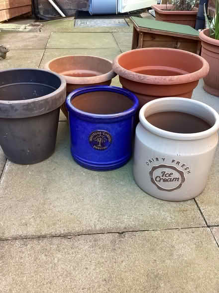 Photo of free 5 large planters (LE2 Aylestone Leicester) #1