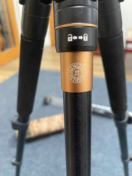 Photo of free SLR camera tripod (Ferndown BH22) #4