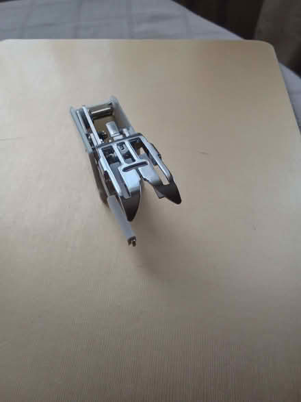 Photo of free "Walking foot" for quilting (Seedhill PA1) #2