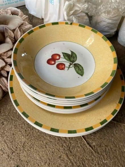 Photo of free Dinner service (Southdown AL5) #1