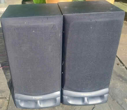 Photo of free Pair of Pioneer S-P240 hifi speakers (Amersham Common HP7) #1