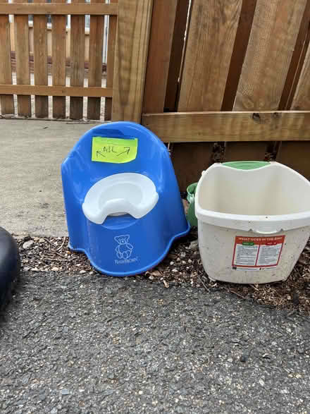 Photo of free Tots basketball hoop, water/sand (Tenleytown) #3