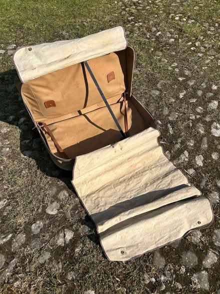 Photo of free Vintage suit carrier (Helsington LA8) #1