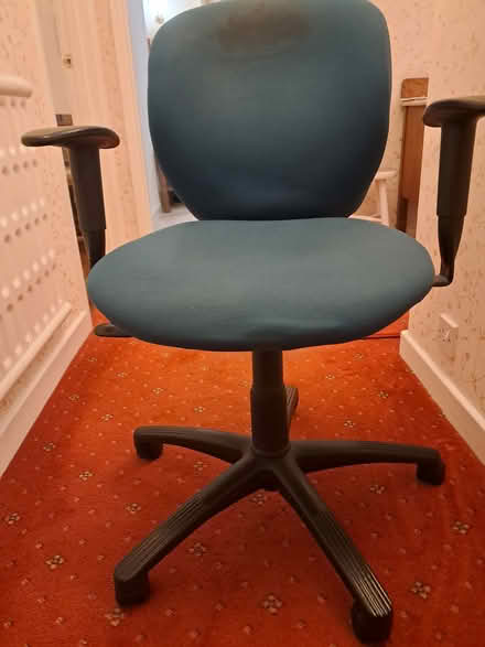 Photo of free Blue office swivel chair (Grandborough, cv23 8dn) #2