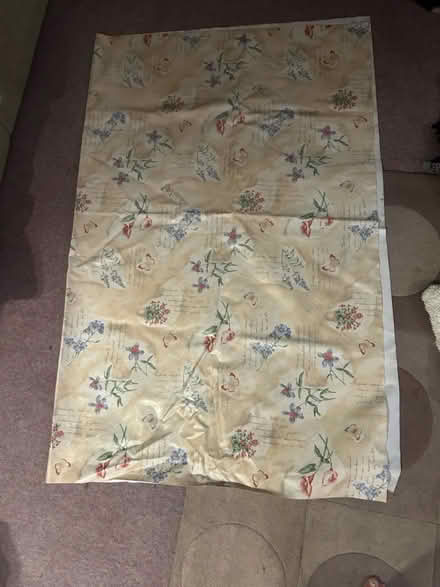 Photo of free Wipe clean table cloth (OX4) #1