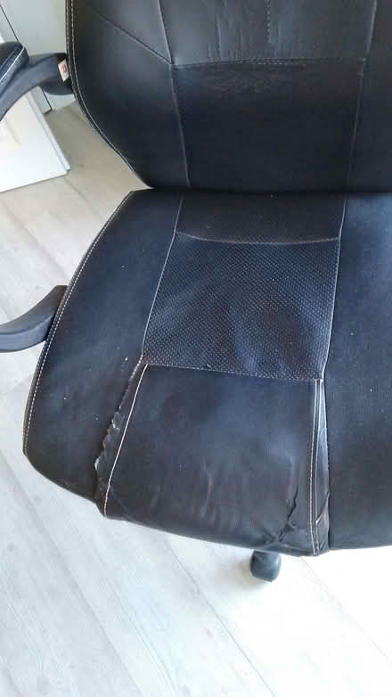 Photo of free Gamer/office chair (Langley Park DH7) #3