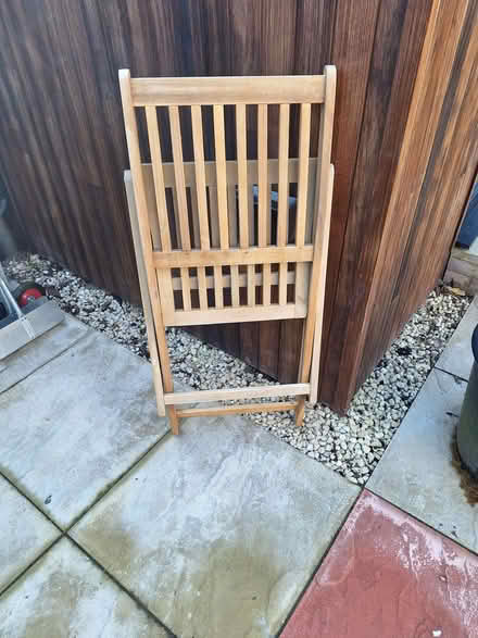 Photo of free Garden table and 4 chairs (Wendover HP22) #3