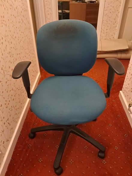 Photo of free Blue office swivel chair (Grandborough, cv23 8dn) #1