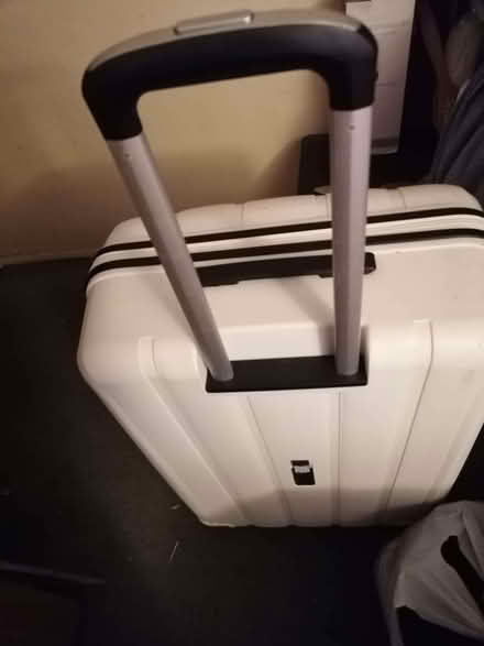 Photo of free White Suitcase 27" (Northway OX3) #3