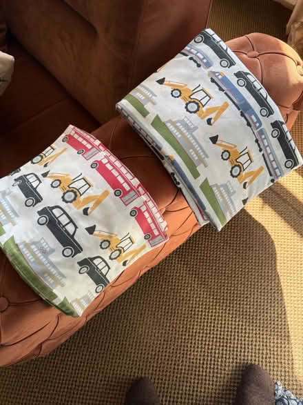 Photo of free Double duvet cover as new (Saint John’s wood NW8) #1