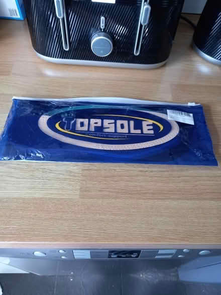 Photo of free Shoe insoles (Roundhill area brighton) #1