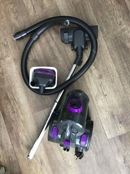 Photo of free Bagless vacuum cleaner (Minster Lovell OX29) #1