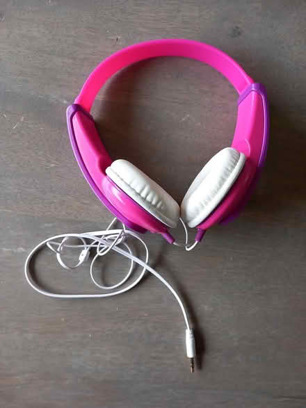 Photo of free JVC girls headphones (RG6 near Palmer Park) #2