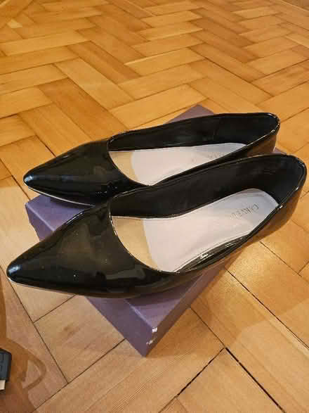 Photo of free Womens Shoes Carvela Flats (Ladywood B16) #1